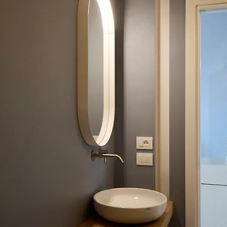 アパートホテル Montegrottone Nature Retreat 4*