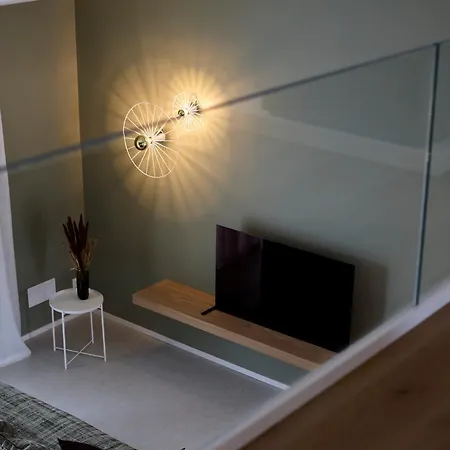 アパートホテル Montegrottone Nature Retreat