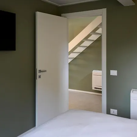 アパートホテル Montegrottone Nature Retreat ポリニャーノ・ア・マーレ