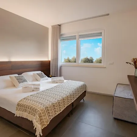 Aparthotel Montegrottone 4*